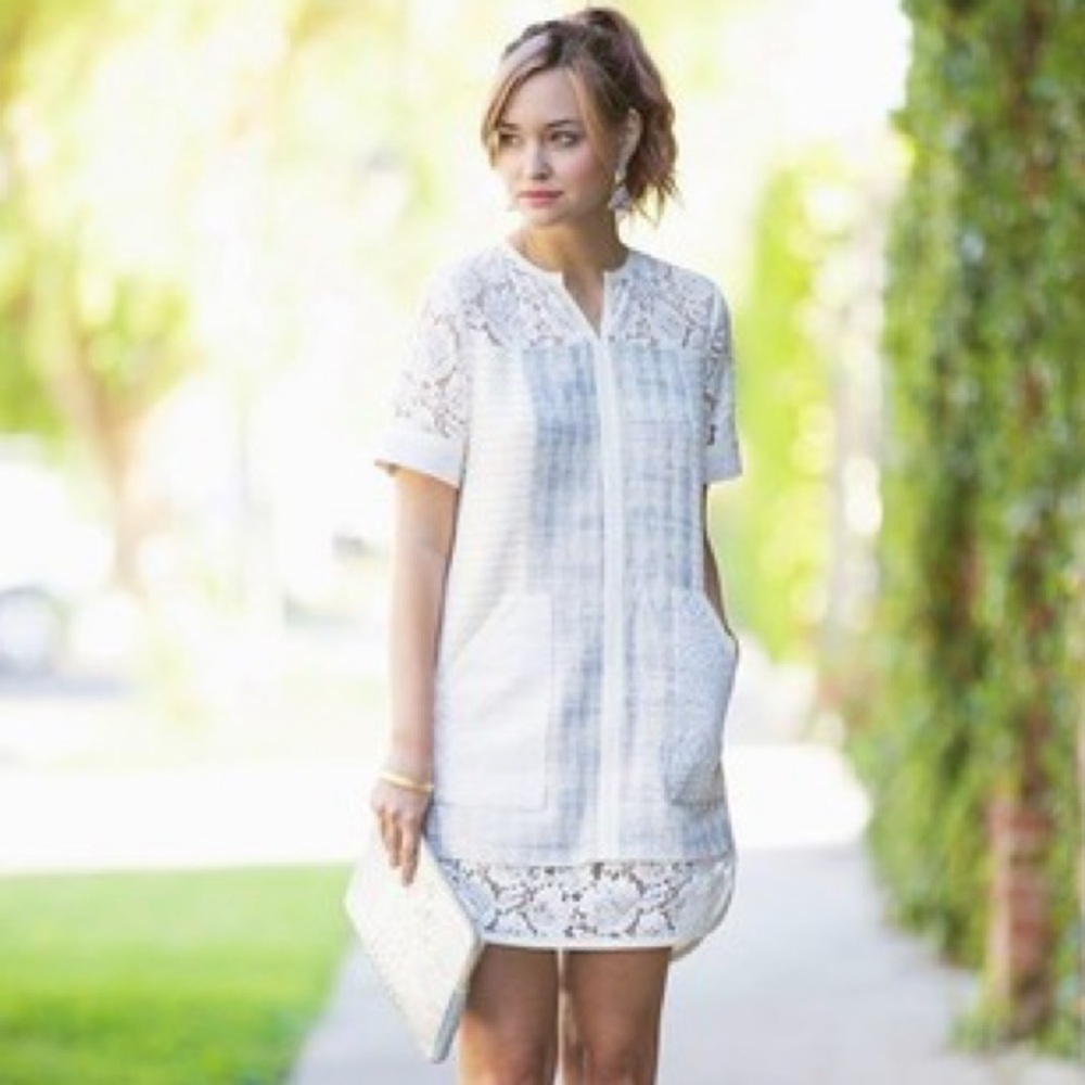 Rebecca Taylor Lace Shifts
Slit Neck Short Sleeve Mini Patchwork Dress Size 8